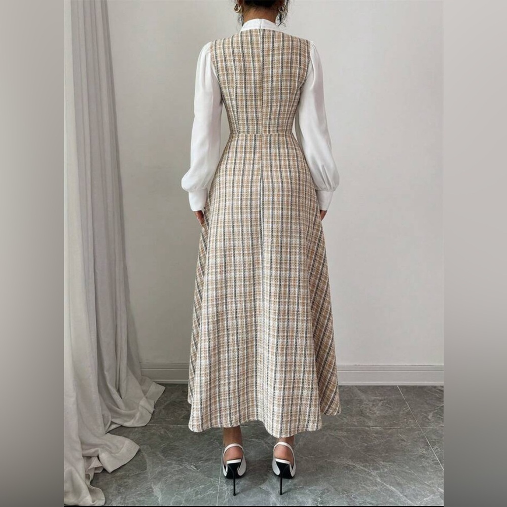 ✨ Elegant Patchwork Tweed Midi Dress – Size M - Picture 8 of 10